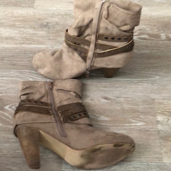 Booties - Picture 6 of 6